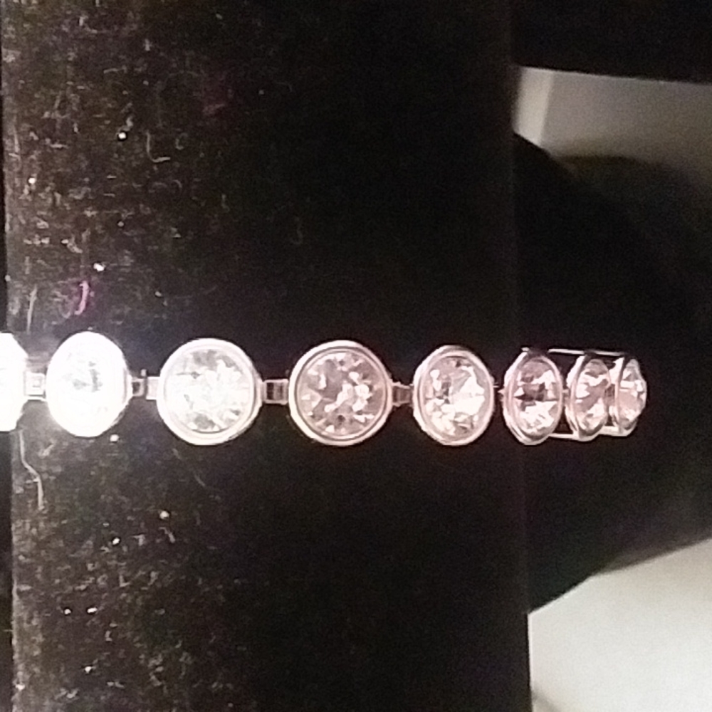 Touchstone crystal